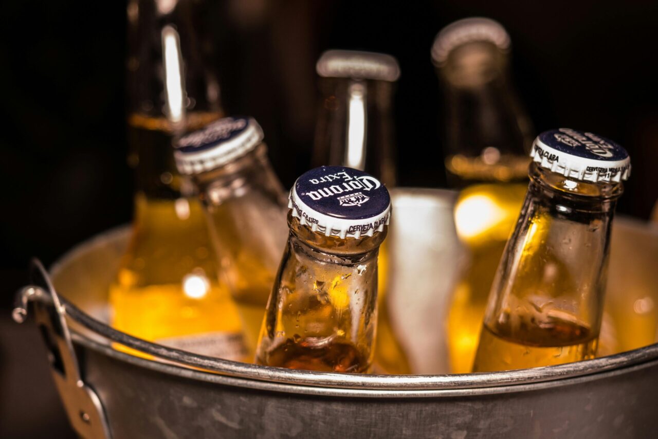 PAQUETE CERVEZA Y BOTANA